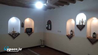 نمای داخلی اتاق های اقامتگاه بوم گردی برج - باغ بهادران - روستای زرد خشوئیه